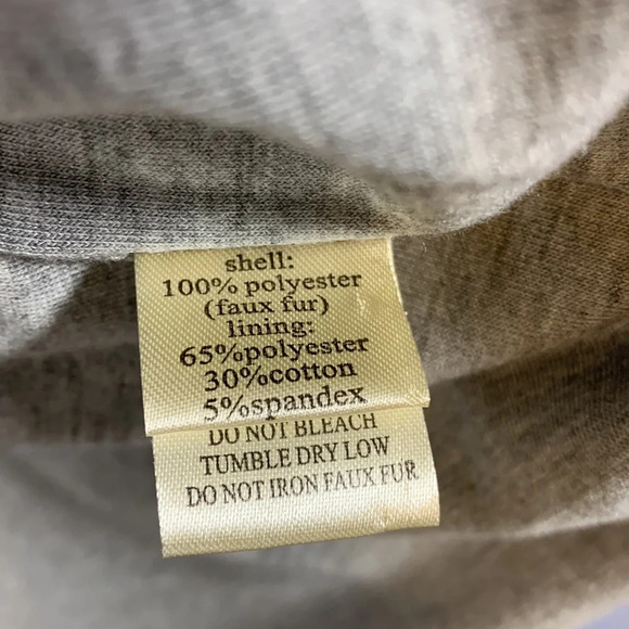 Dylan size medium faux fur open vest white gray cream fuzzy with pockets anthro - Picture 3 of 7